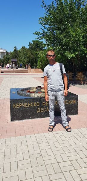  ,   Den, 53 ,   ,   