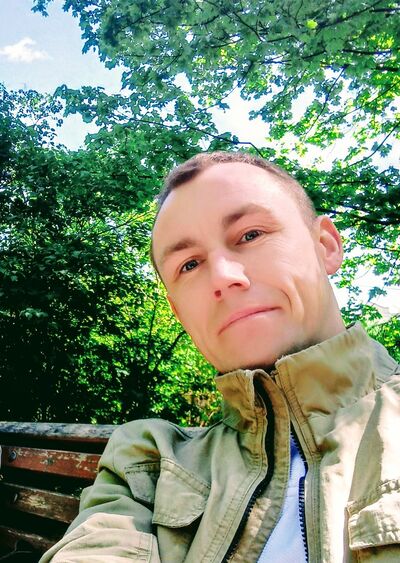  ,   Artur, 32 ,   ,   