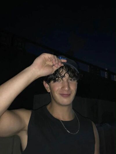  ,   Zack, 25 ,   ,   