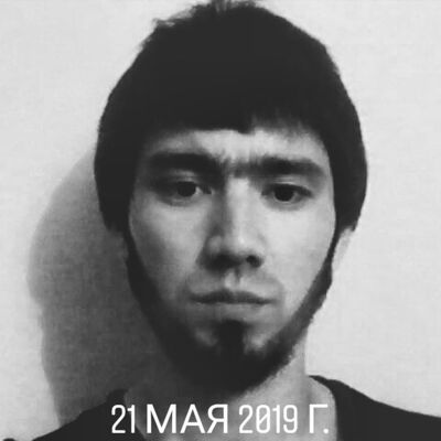  ,   Akbar, 32 ,   