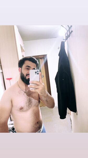  -,   Maga, 31 ,   ,   