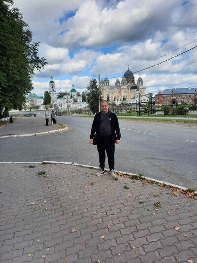  ,   Evgeny, 43 ,   c 