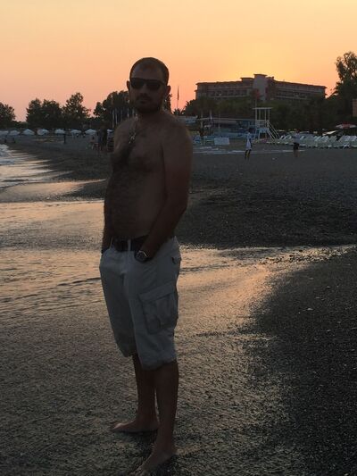  ,   Alex, 41 ,   ,   , c 