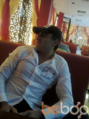  ,   Djoni, 34 ,   