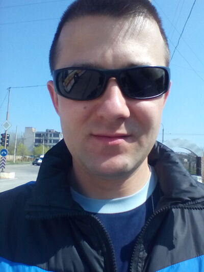  ,   Sergey, 40 ,   