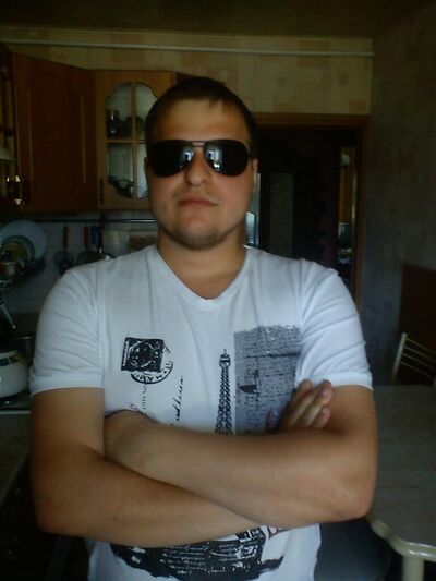  ,   Artur, 34 ,   