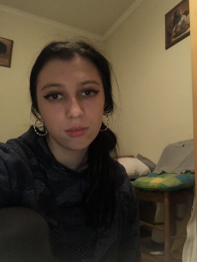  ,   Kate, 22 ,   ,   , c , 