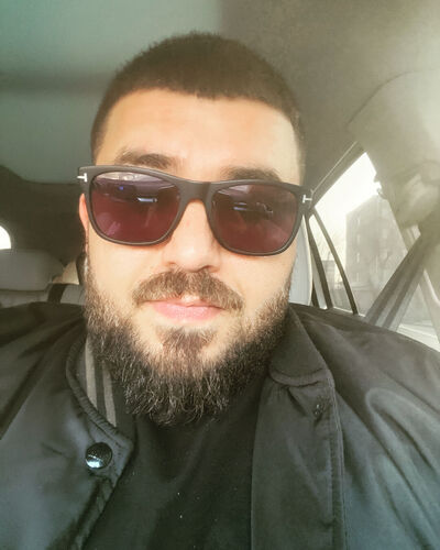  ,   Hovo, 32 ,   ,   