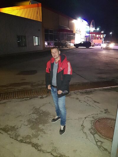  ,   Anatolii, 32 ,   ,   
