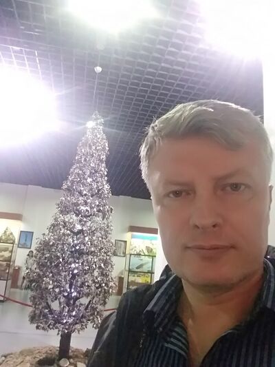  ,   Ian, 40 ,   ,   , c 