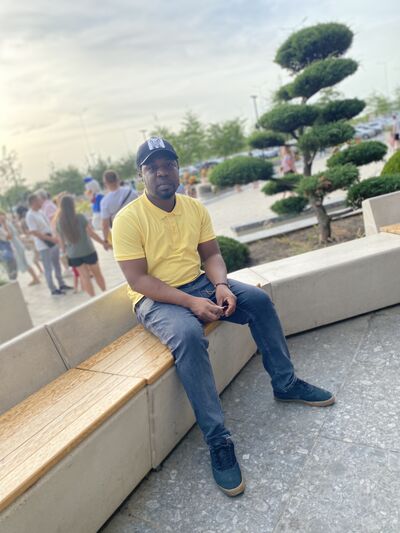  ,   Johnny, 39 ,   ,   