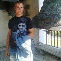  ,   Viktor, 32 ,   