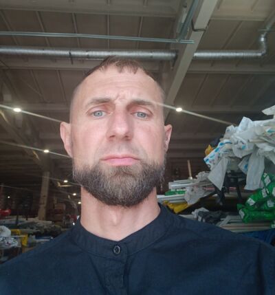  ,   Artem, 39 ,   ,   , c , 