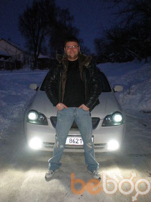  ,   Max, 42 ,  