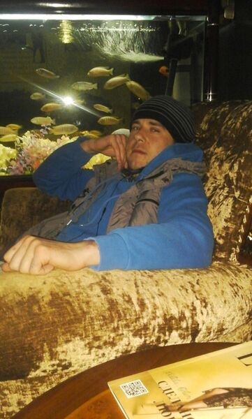  ,   Grek, 40 ,  