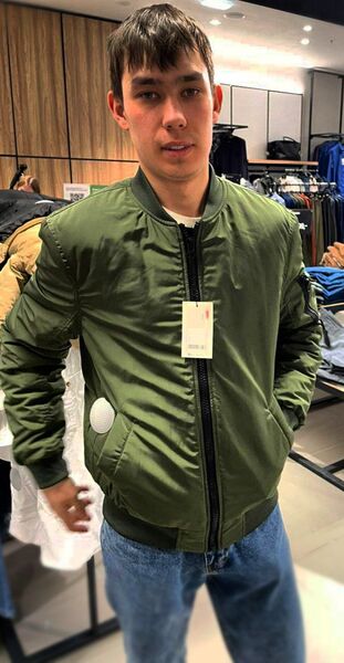  ,   Albert, 24 ,   ,   
