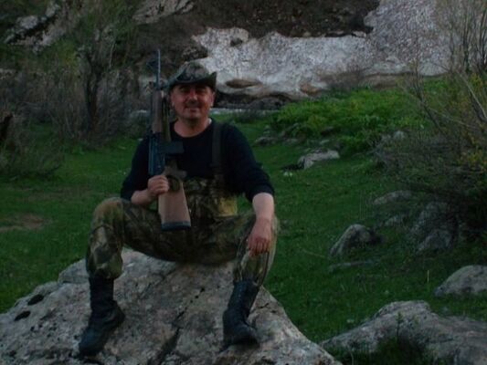  ,   Farhod, 56 ,   