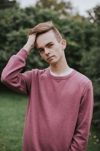  -,   , 24 ,   