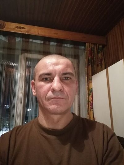  ,   Pavel, 47 ,   ,   , c 