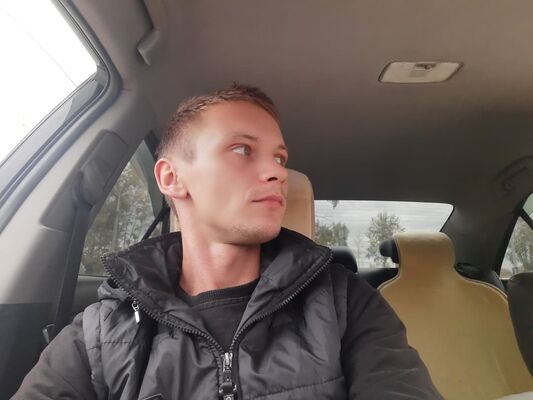  ,   Anton, 32 ,  