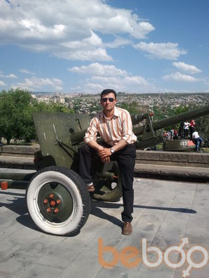  ,   Hamik, 47 ,  