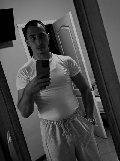  ,   Nikita, 23 ,   ,   