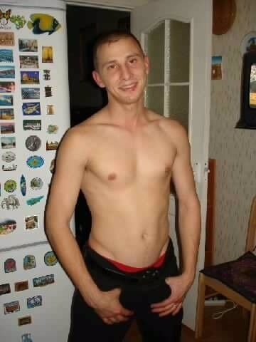  ,   Angelok, 37 ,   