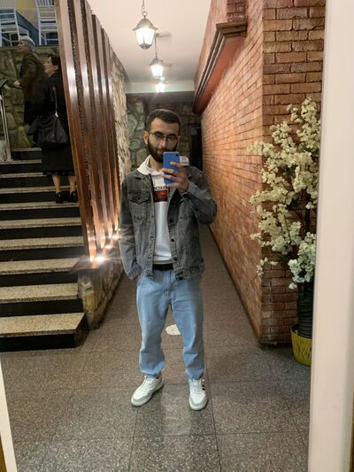  ,   Edika, 22 ,   ,   