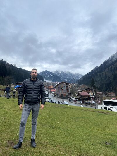  ,   Emir, 37 ,   ,   , c 