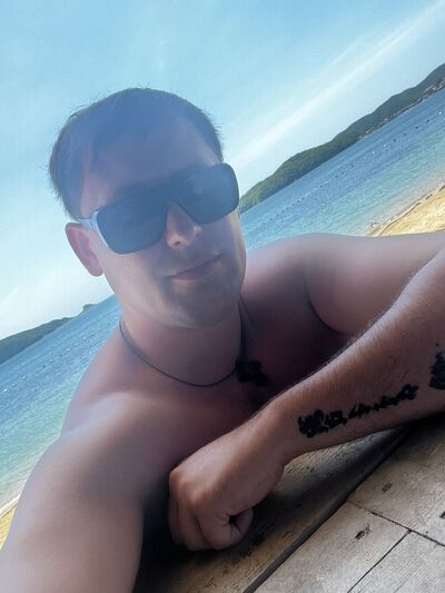  ,   Artur, 34 ,   ,   , c 