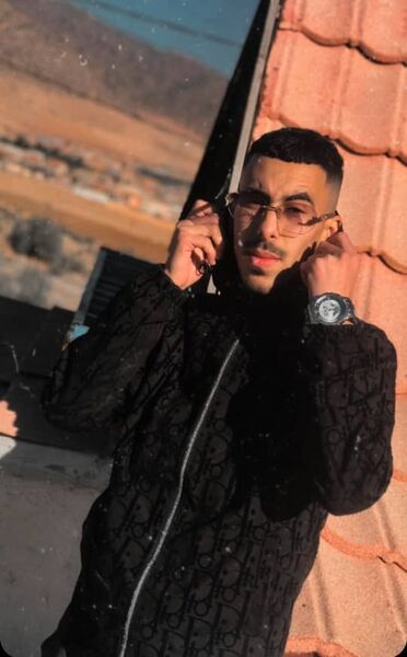  Algiers,   Youcef, 21 ,   ,   , c , 