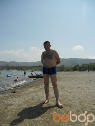  1250346  Artur, 48 ,    