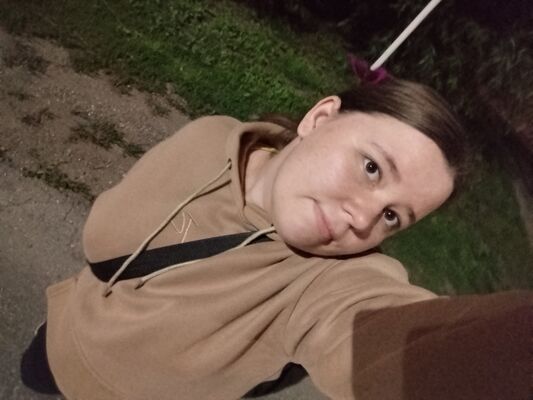  ,   Ulyana, 21 ,   