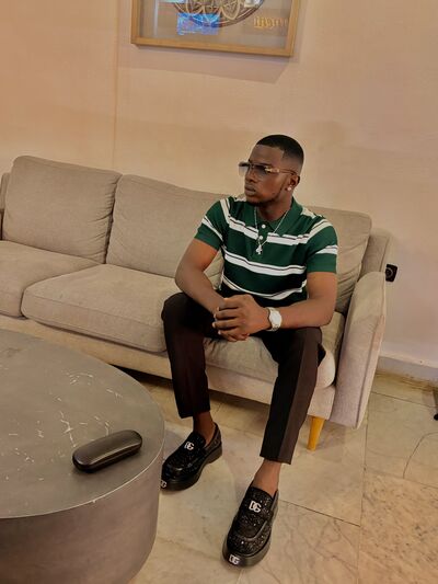  ,   Drake, 27 ,   ,   , c 