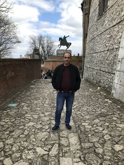  ,   Razmik, 42 ,     , c 