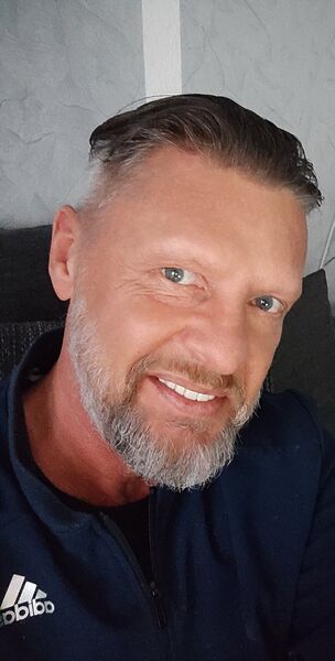  Dortmund,   , 49 ,   ,   