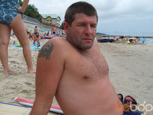  ,   Edvar, 52 ,  