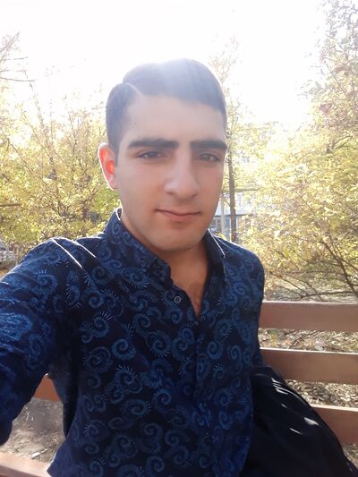  ,   Armen, 27 ,   ,   