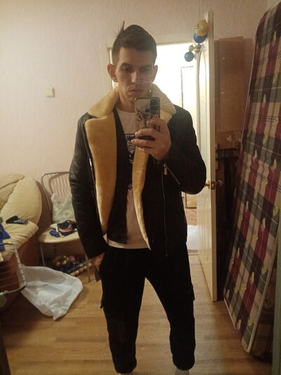  ,   Nikolai, 32 ,     , c 