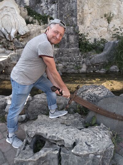  ,   Sergey, 69 ,   c 
