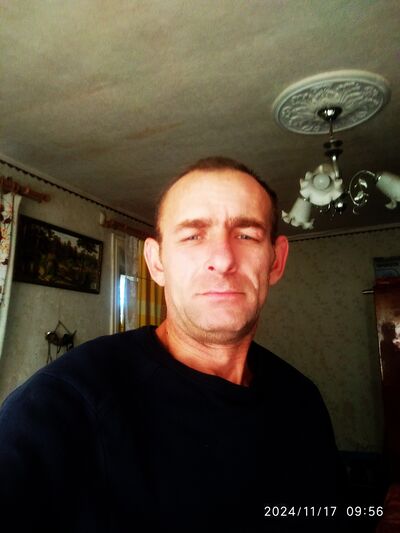  ,   Bratan, 42 ,   c 