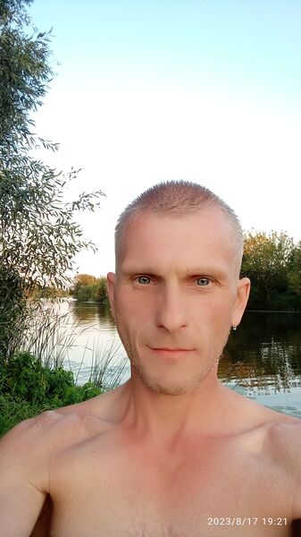  ,   Pavel, 45 ,   ,   , c 