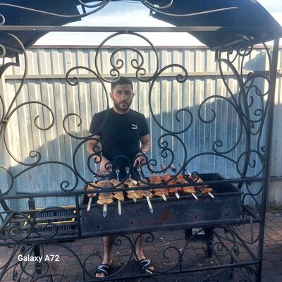  ,   Vahan, 27 ,   ,   