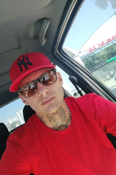  ,   Savage, 31 ,  