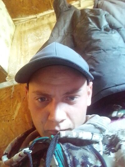  ,   Anton, 22 ,     , c 