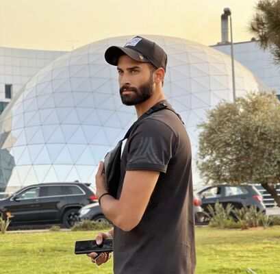  ,   Nabil, 34 ,   ,   