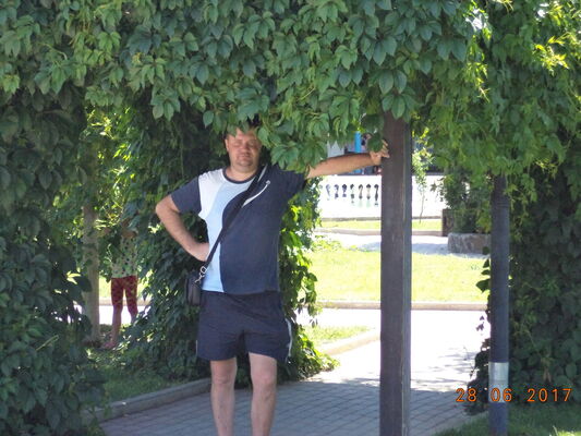  ,   Tolik, 43 ,   