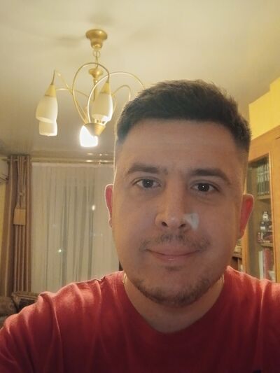  --,   , 32 ,  