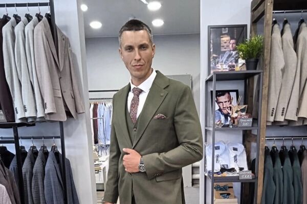  ,   Ilya, 35 ,   ,   