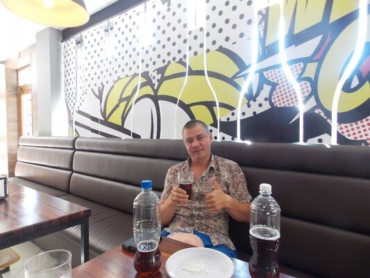  ,   Alex, 38 ,   
